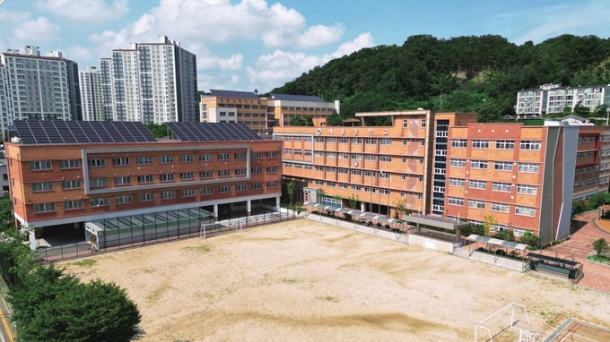  매홀중학교 전경. (사진=매홀중학교 제공)