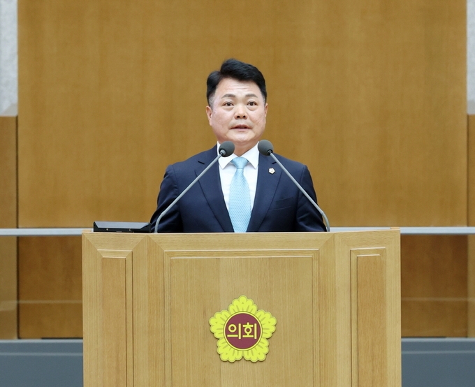 경기도의회 이인규 의원이 제369회 정례회 제2차 본회의에서 5분 발언을 진행하는 모습. (사진=경기도의회 제공)