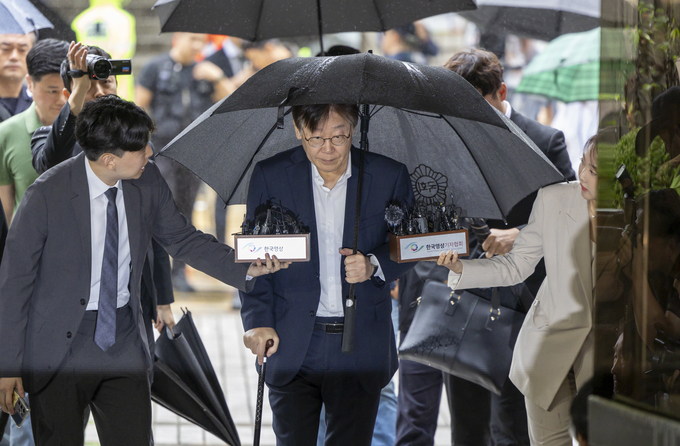  26일 이재명 더불어민주당 대표가 구속영장실질심사를 받기 위해 서울중앙지법에 출석한 모습. (사진=연합뉴스 제공)