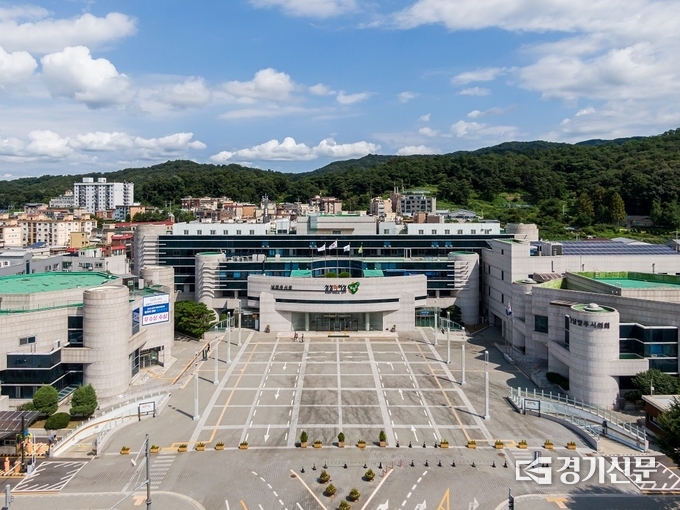 냠양주시는 부정한 세금 감면 등 세금 탈루를 막기 위해 감면받은 세금이 목적 사업이 아닌 다른 용도로 사용하는 경우를 예방하기 위해 철저한 세원관리를 하고 있다. 특히 올해 신설한 감면조사팀을 통해 취득세를 감면받은 납세자는 세제 혜택을 유지하도록 하고 부정 사례가 발생하지 않도록 우편 안내 및 현장방문 안내를 병행하고 있다고 밝혔다.(사진=남양주시 제공)