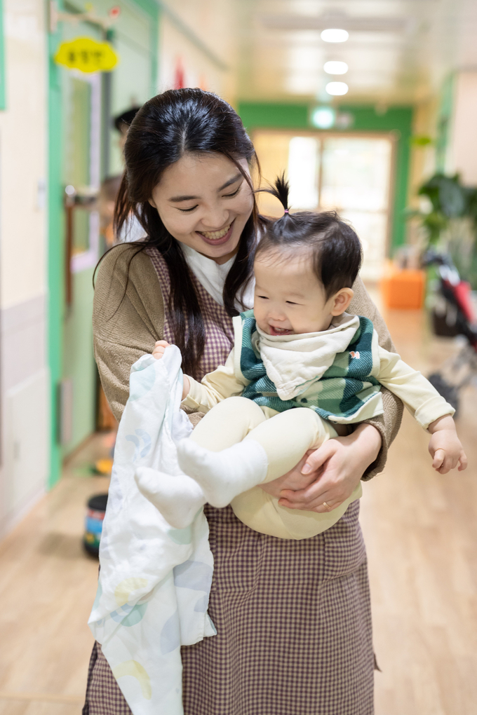 <대상> 행복한 등원맞이. (사진=과천시 제공)