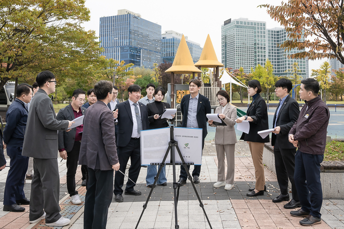 남양주시의회 자치위 위원들이 ‘2018년도 공유재산관리계획 변경안’의 심사에 대비해 별내동 지역 사업대상지를 방문해 현장 확인을 실시했다. (사진=남양주시의회 제공)