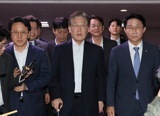 이재명 더불어민주당 대표가 지난 6일 국회 본회의에 참석하기 위해 국회에 도착하고 있다. (사진=연합뉴스)