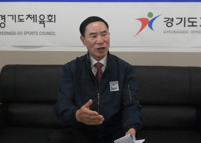 이원성 경기도체육회장이 19일 전남 목포시 목포종합경기장 경기도 상황실에서 제104회 전국체육대회 종합우승 소감을 말하고 있다. (사진=유창현 기자)