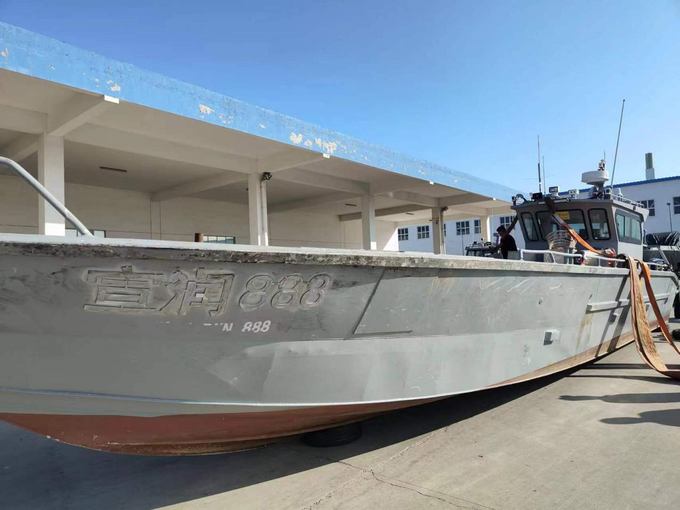 충남 보령 밀입국에 사용된 선박 모습. ( 사진 = 해양경찰청 제공 )