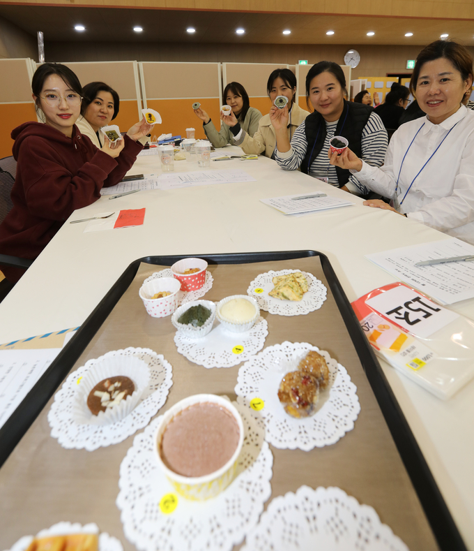 당신은 경기도 米(미)소천사 강좌에 참석한 활동가들. (사진=경기도농업기술원 제공)