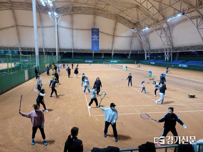 안성시청 소프트테니스 선수단 모습. (사진=안성시 제공)
