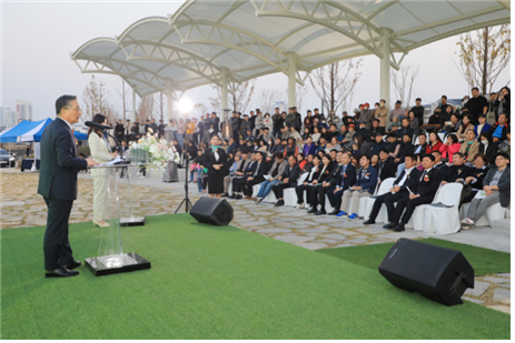 `함박산중앙공원 개장식`에서 축사를 하고 있는 이한준 한국토지주택공사 사장. (사진=한국토지주택공사 제공)