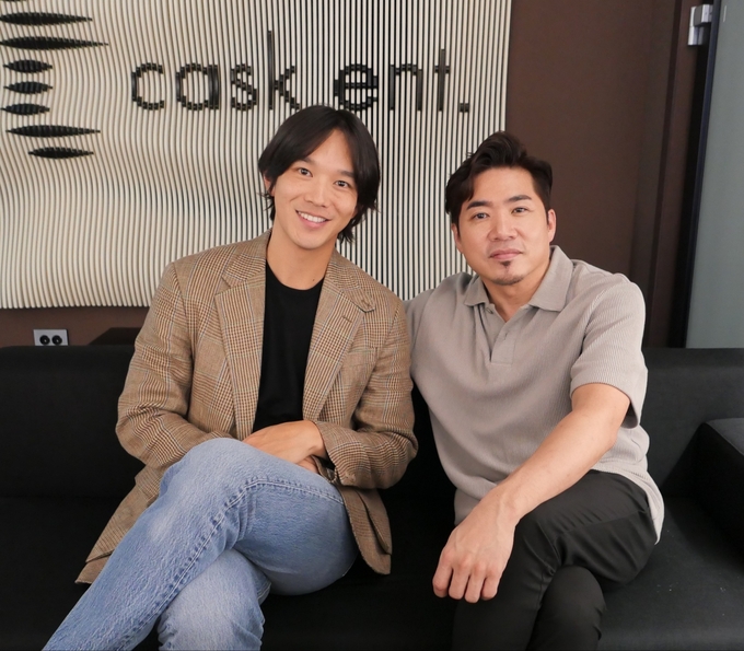 케빈 오(왼쪽)와 김조한. (사진=대종상영화제 조직위원회 제공)