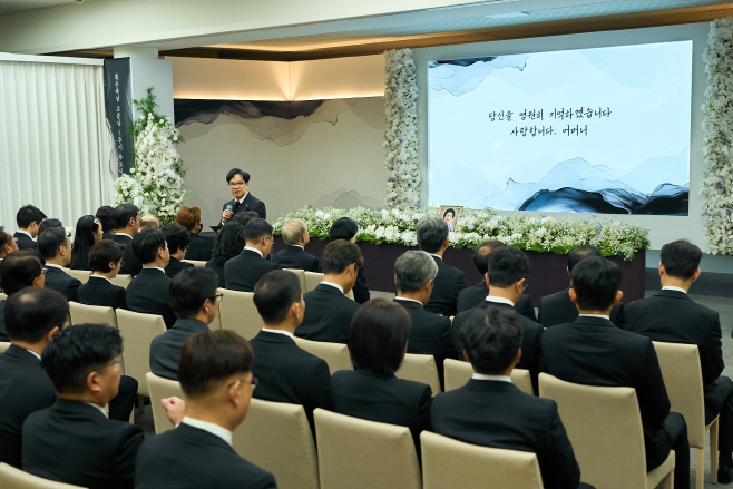 지난 3일 오전 서울시 중구 필동 CJ인재원에서 열린 故 손복남 고문 1주기 추모식에서 CJ그룹 이재현 회장이 유가족을 대표해 인사말을 하고 있다. (사진=CJ그룹 제공)