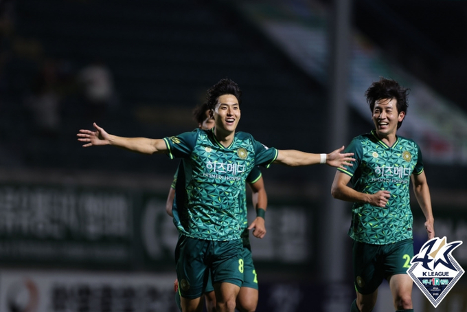 프로축구 K리그2 김포FC는 12일 천안종합운동장에서 열리는 하나원큐 K리그2 2023 38라운드에서 천안시티FC와 원경경기를 치른다. 사진은 김포 김이석. (사진=한국프로축구연맹 제공)
