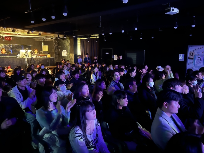 지난 12일 오후 5시 인천 남동구 구월문화아트홀에서 ‘제7회 인천 대학생 밴드 교류전’이 열렸다. ( 사진 = 김민지 기자 )