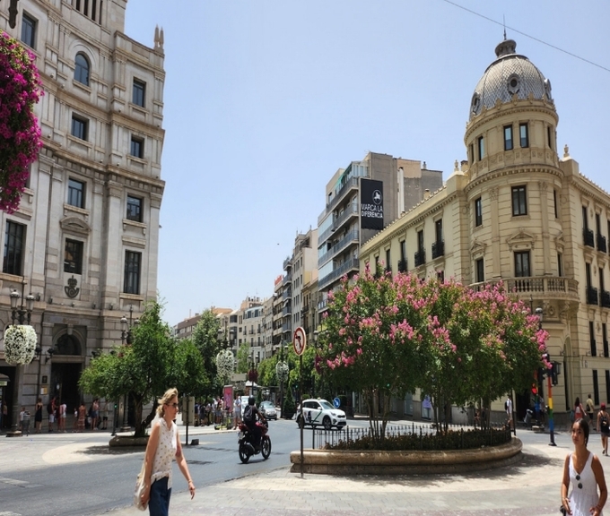 Granada 거리 모습.