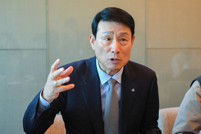13일 열린 기자간담회에서 송병억 수도권매립지관리공사 사장이 발언하고 있다. ( 사진 = 수도권매립지관리공사 제공 )