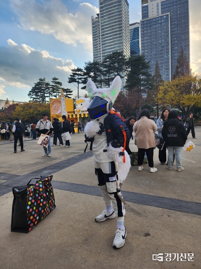미래로봇으로 분한 코스어의 모습.(사진=이효정 기자)