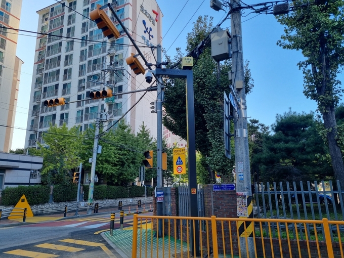 수택동 금호어울림아파트 맞은 편 스마트 안전가로등(사진=구리시 제공)