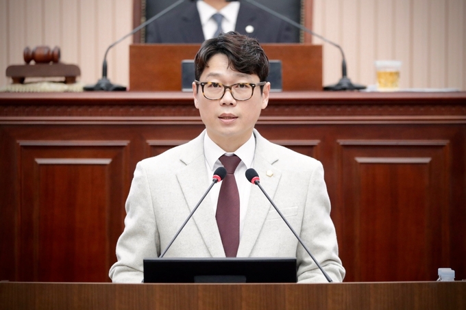 김용현 구리시의원이 조례를 발의하고 있다. (사진=김용현 의원 제공)