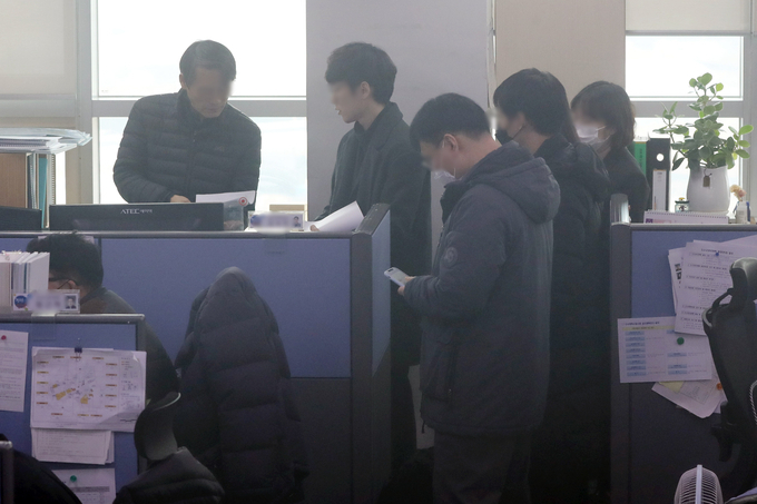  검찰이 백현동 의혹 관련 성남시청 압수수색을 진행하는 모습. 사진은 기사 내용과 관련 없음. (사진=연합뉴스 제공)