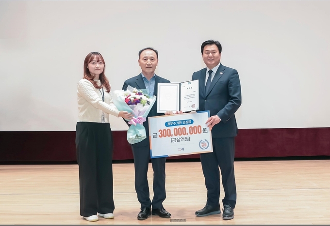 ‘2023년 폭염 대응 종합평가’ 최우수(재난관리기금 3억 원 확보) 기관으로 선정되는 쾌거를 이뤄냈다. (사진=시흥시 제공)