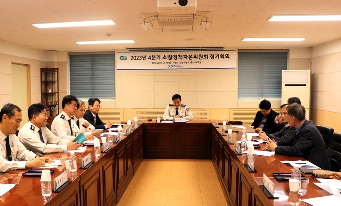 소방정책자문위원회 정기회의 모습. (사진=안양소방서 제공)