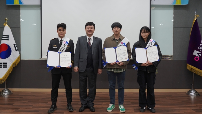 오산대학교 LINC3.0사업단 2023산학협력EXPO 참여 학생 상장 수여 및 시상식 개최. (사진=오산대학교 제공)