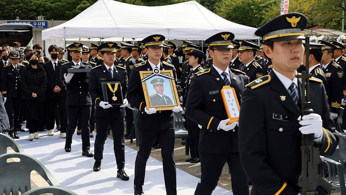 7일 오전 경기 부천 원미경찰서에서 고 박찬준(35) 경위 영결식이 열리고 있다. (사진=경기남부경찰청 제공)