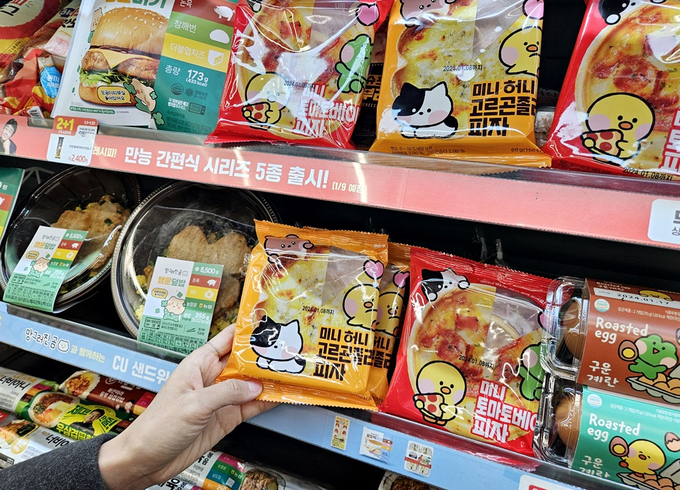 CU에서 출시한 망곰이·미니니 캐릭터 협업 상품. (사진=BGF리테일 제공)