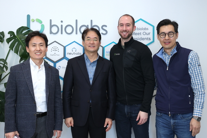 보스턴 바이오기업 방문, 한상열 인제니아 테라퓨틱스 대표(왼쪽 첫번째), 이동환 고양특례시장 (왼쪽 두 번째) (사진=고양시 제공)