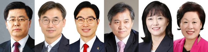 (왼쪽부터)최영근 전 화성시장, 홍형선 화성균형발전연구원 원장, 신희진(사)영암문화재단 이사, 김용 화성시민의힘 대표, 공영애 화성시의원, 금종례 국힘 중앙여성위원회 수석부위원장. (사진=경기신문DB)