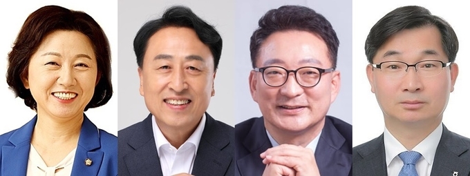 (왼쪽부터) 송옥주 국회의원, 김홍성 (사)기본사회 경기본부 공동대표, 배강욱 화성서부발전연구소 대표, 홍경래 전 농협중앙회 경기본부장. (사진=경기신문DB)