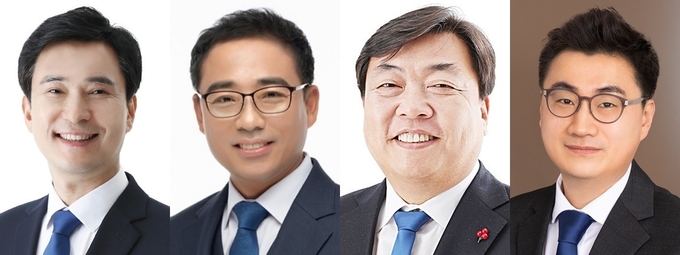 (왼쪽부터) 서철모 전 화성시장, 장세환 사단법인 기본사회 경기본부 공동대표, 오일용 사람사는세상 노무현재단 기획위원, 이원혁 더민주전국혁신회의 대변인. (사진=경기신문DB)