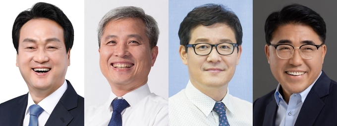 (왼쪽부터) 안민석 민주 국회의원, 곽상욱 전 오산시장, 조재훈 전 민주 경기도의원, 이신남 전 청와대 비서관. (사진=경기신문DB)