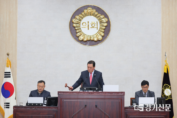 안성시의회 원포인트 임시회 모습(사진=안성시의회 제공)