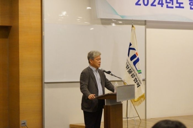한국통합물류협회 제9대 협회장으로 추대된 신영수 대표. (사진=한국통합물류협회 제공)