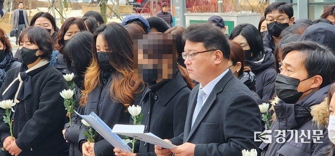  6일 주호민 씨의 아들을 아동학대한 혐의로 유죄를 선고받은 특수교사가 기자회견을 열었다. (사진=박진석 기자)