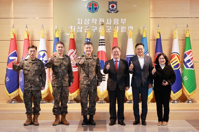 용인특례시가 군부대와 소방서를 위문 방문했다. (사진=용인시 제공)<br>

