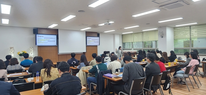 2023년 4월 진행된 대안교육 위탁교육기관 교직원 연수 ( 사진 = 인천시교육청 제공 )