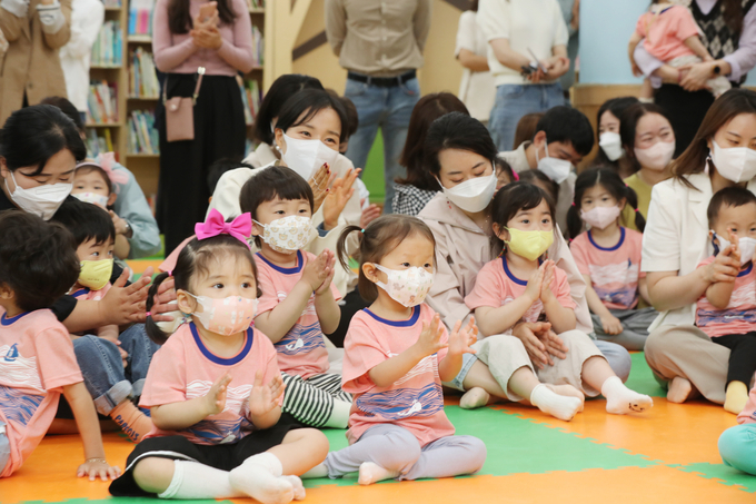  유치원에서 수업을 받는 유아들. (사진=연합뉴스 제공)