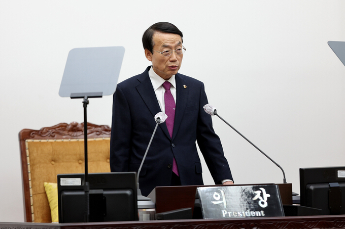 허식 전 인천시의회 의장 모습. ( 사진 = 인천시의회 제공 )