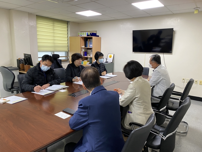 광명시가 의료계 집단행동 대비 현장 확인 및 비상진료 협력체계 가동하고 있다. (사진=광명시 제공)