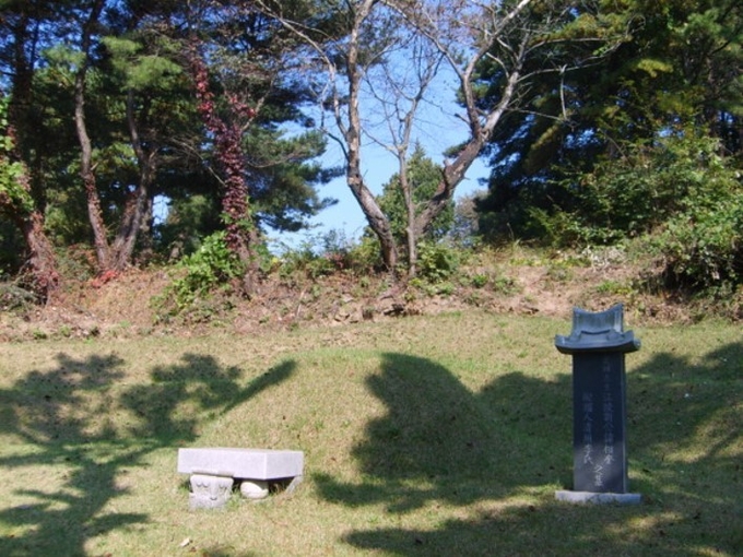 유상규 묘역