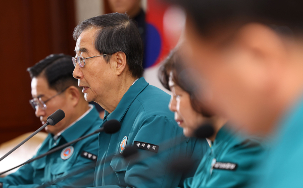 한덕수 국무총리가 3일 오후 정부서울청사에서 의사 집단행동 관련 중앙재난안전대책본부 회의를 주재하며 발언하고 있다. (사진=연합뉴스) 