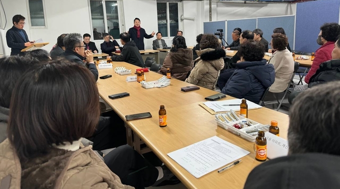 원희룡 국민의힘 계양구을 후보가 계양구 재건축·재개발 단지 전체 연석회의에서 발언하고 있다. ( 사진 = 원희룡 선거사무소 제공 )