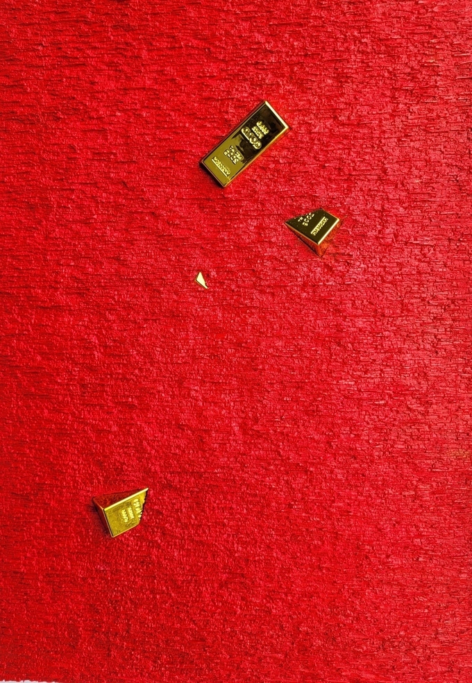No Touch ginkgo 24k gold 2023