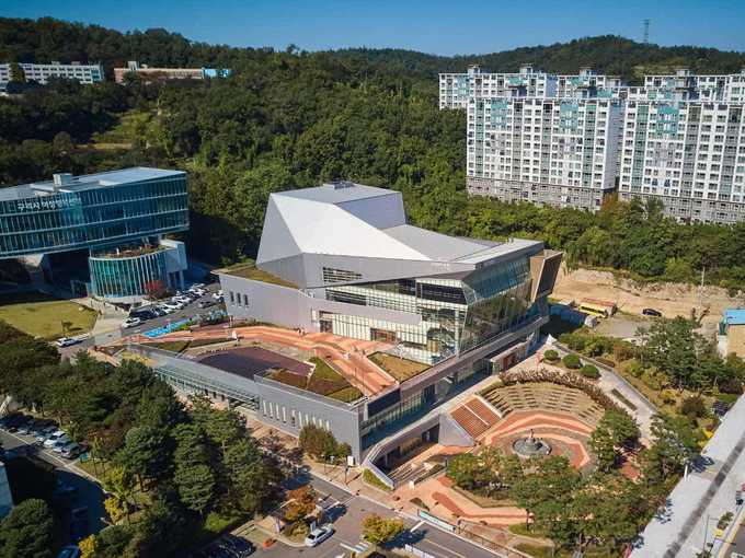 (재)구리문화재단이 국비 공모사업인 ‘2024년 꿈의 댄스팀 거점기관 공모사업’에 최종 선정됐다. (사진=구리문화재단 제공)