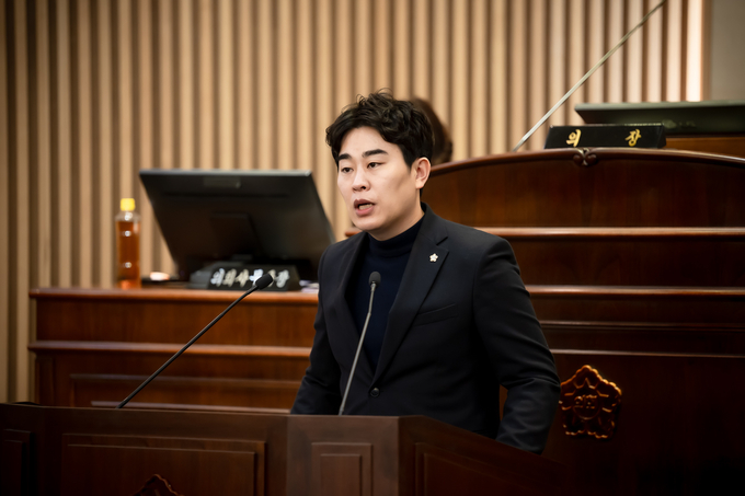 남양주시의회 김상수 의원이 제301회 임시회 1차 본회의에서 5분 자유발언을 하고 있다.(사진=남양주시의회 제공)