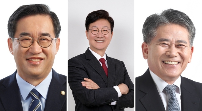 왼쪽부터 맹성규 더불어민주당 예비후보, 손범규 국민의힘 예비후보, 장석현 개혁신당 예비후보.