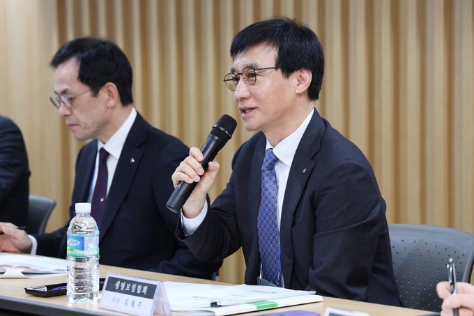 김철주 생명보험협회장이 기자간담회에서 발언하고 있다. (사진=생명보험협회 제공)