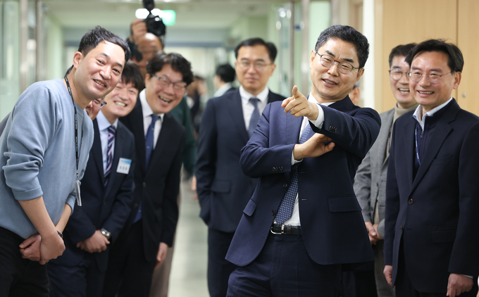 김창기 국세청장이 법인세 신고기간을 맞아 일선 현장 방문했다. (사진=국세청 제공)