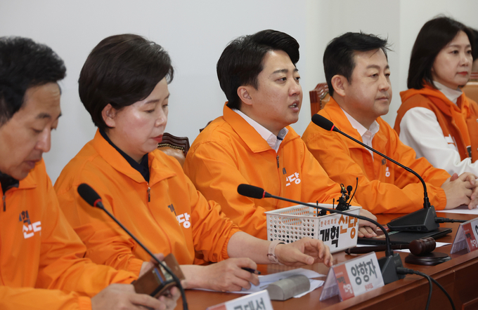 이준석 개혁신당 대표가 22일 국회에서 열린 최고위원회의에서 발언을 하고 있다. (사진=연합뉴스)